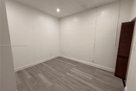 Villa ou maison à louer à Fort Lauderdale, Floride: 1 chambre № 2067114 - photo 5