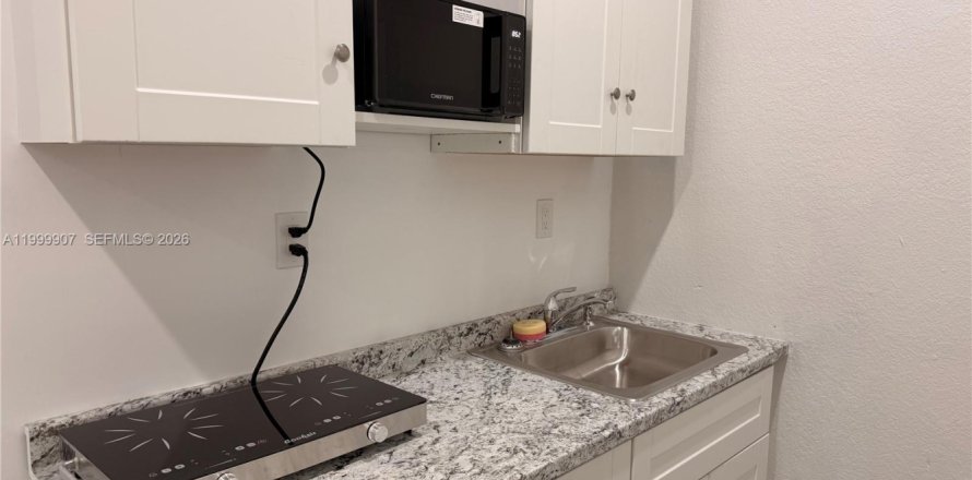 Villa ou maison à Fort Lauderdale, Floride 1 chambre № 2067114