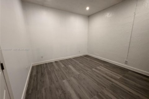 Villa ou maison à louer à Fort Lauderdale, Floride: 1 chambre № 2067114 - photo 6