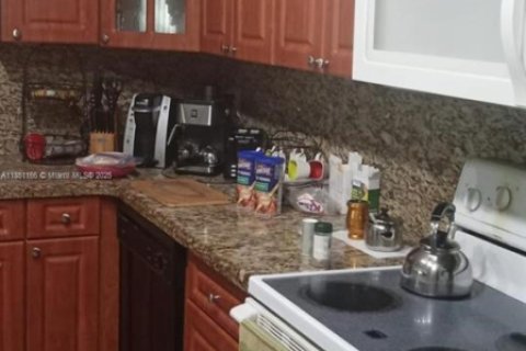Condo in Homestead, Florida, 2 bedrooms  № 1854794 - photo 2