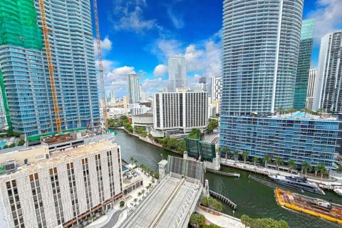 Condominio en venta en Miami, Florida, 1 dormitorio, 73.39 m2 № 2353579 - foto 4