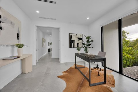 Touwnhouse à vendre à Miami, Floride: 4 chambres, 272.11 m2 № 2421195 - photo 20