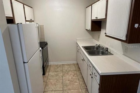 Apartamento en alquiler en Leesburg, Florida, 2 dormitorios, 74.32 m2 № 1832987 - foto 4