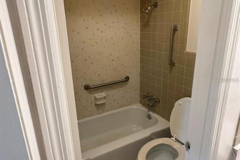 Apartamento en alquiler en Leesburg, Florida, 2 dormitorios, 74.32 m2 № 1832987 - foto 13
