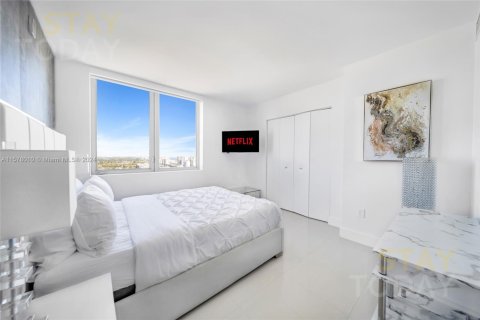 Copropriété à louer à Hallandale Beach, Floride: 3 chambres, 146.51 m2 № 1933859 - photo 30