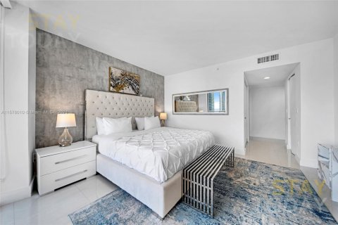 Copropriété à louer à Hallandale Beach, Floride: 3 chambres, 146.51 m2 № 1933859 - photo 24
