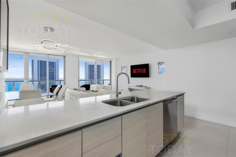 Copropriété à louer à Hallandale Beach, Floride: 3 chambres, 146.51 m2 № 1933859 - photo 13