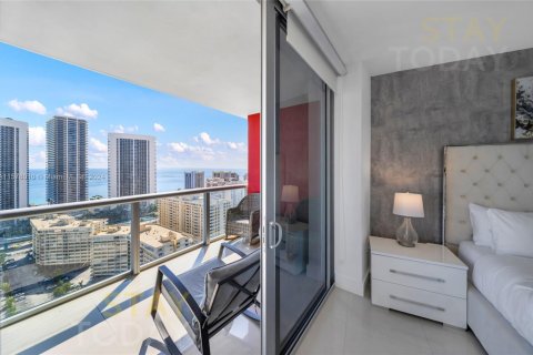 Copropriété à louer à Hallandale Beach, Floride: 3 chambres, 146.51 m2 № 1933859 - photo 25