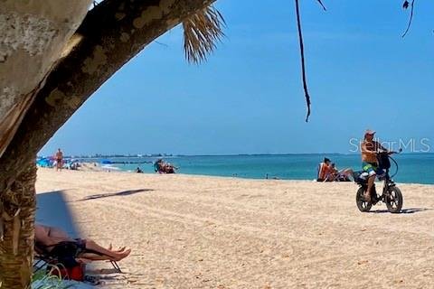 Купить виллу или дом в Трежер-Айленд, Флорида 5 комнат, 99.03м2, № 1765843 - фото 29