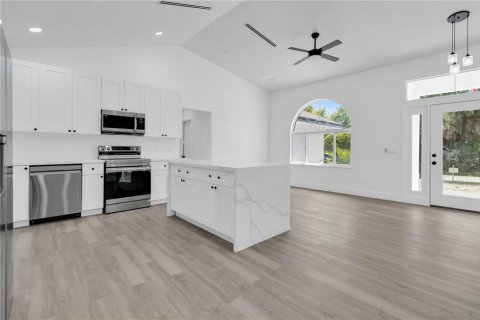 Villa ou maison à vendre à Punta Gorda, Floride: 3 chambres, 109.44 m2 № 2202587 - photo 16