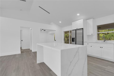 Villa ou maison à vendre à Punta Gorda, Floride: 3 chambres, 109.44 m2 № 2202587 - photo 30