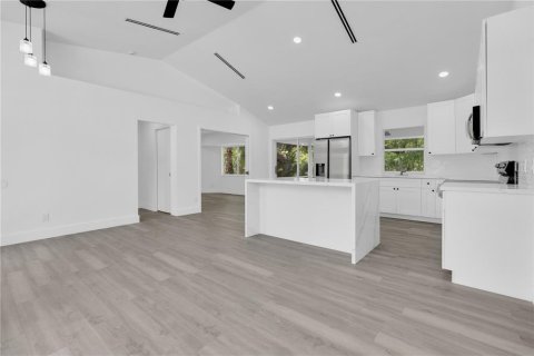 Villa ou maison à vendre à Punta Gorda, Floride: 3 chambres, 109.44 m2 № 2202587 - photo 15