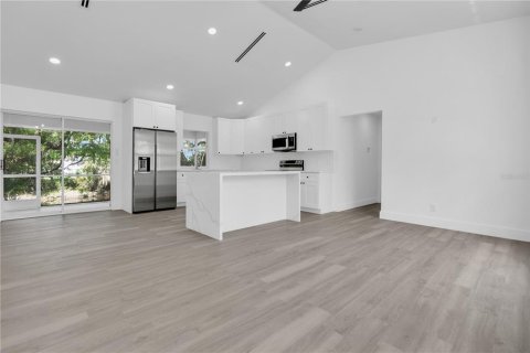 Villa ou maison à vendre à Punta Gorda, Floride: 3 chambres, 109.44 m2 № 2202587 - photo 14