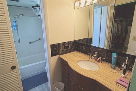 Купить кондоминиум в Уэст-Палм-Бич, Флорида 6 комнат, 101.82м2, № 2232827 - фото 16