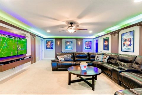 Villa ou maison à louer à Kissimmee, Floride: 8 chambres, 375.42 m2 № 1894959 - photo 11
