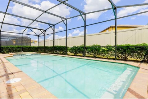 Villa ou maison à louer à Kissimmee, Floride: 8 chambres, 375.42 m2 № 1894959 - photo 28