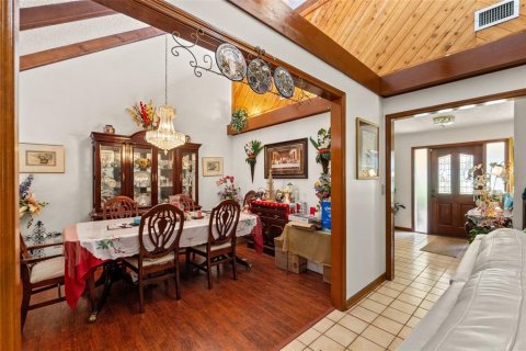 Casa en venta en Land O' Lakes, Florida, 4 dormitorios, 249.35 m2 № 1813593 - foto 5