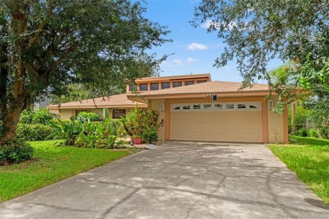 Casa en venta en Land O' Lakes, Florida, 4 dormitorios, 249.35 m2 № 1813593 - foto 1