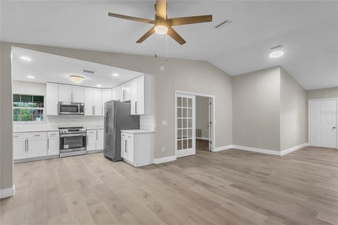 Villa ou maison à louer à Palm Coast, Floride: 4 chambres, 203.64 m2 № 2388676 - photo 25