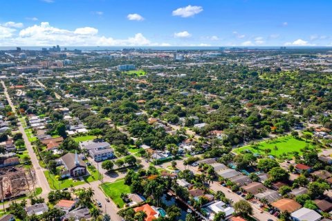 Land in Fort Lauderdale, Florida № 1041061 - photo 1