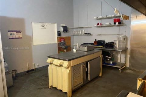 Commercial property in Sanford, Florida № 1703511 - photo 17