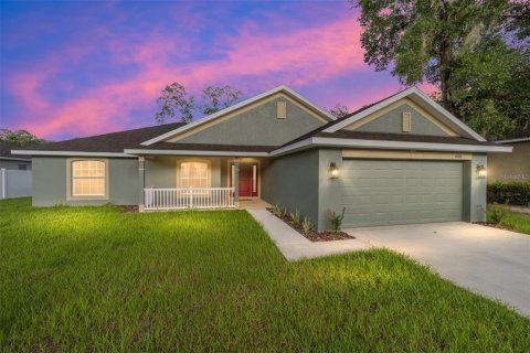 Casa en venta en Silver Springs Shores, Florida, 4 dormitorios, 163.32 m2 № 1911374 - foto 1