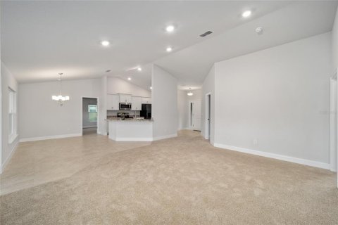 Casa en venta en Silver Springs Shores, Florida, 4 dormitorios, 163.32 m2 № 1911374 - foto 13