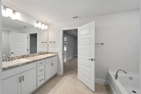 Casa en venta en Silver Springs Shores, Florida, 4 dormitorios, 163.32 m2 № 1911374 - foto 27
