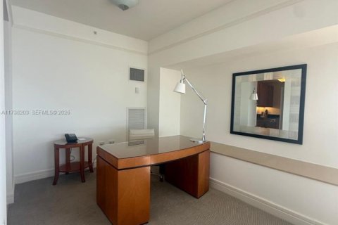 Condo in Miami, Florida, 2 bedrooms  № 1985108 - photo 20