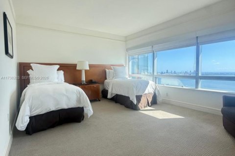 Condo in Miami, Florida, 2 bedrooms  № 1985108 - photo 21