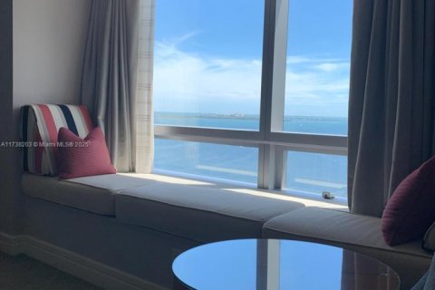 Condominio en venta en Miami, Florida, 2 dormitorios, 191.56 m2 № 1985108 - foto 1