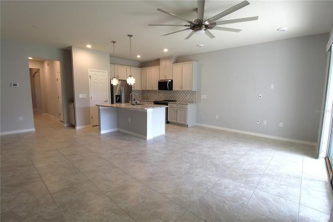 Touwnhouse à louer à Tampa, Floride: 3 chambres, 172.05 m2 № 2358943 - photo 12