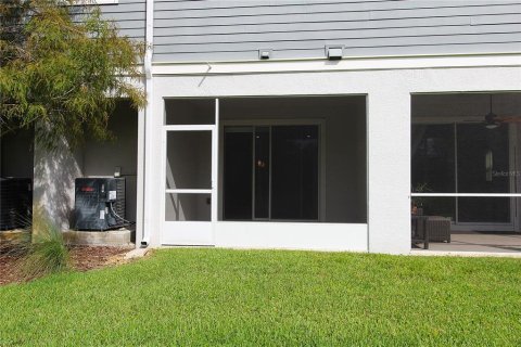 Touwnhouse à louer à Tampa, Floride: 3 chambres, 172.05 m2 № 2358943 - photo 14