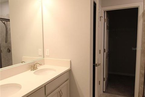 Touwnhouse à louer à Tampa, Floride: 3 chambres, 172.05 m2 № 2358943 - photo 20