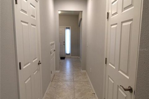 Touwnhouse à louer à Tampa, Floride: 3 chambres, 172.05 m2 № 2358943 - photo 16