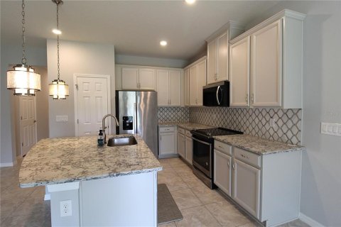 Touwnhouse à louer à Tampa, Floride: 3 chambres, 172.05 m2 № 2358943 - photo 9