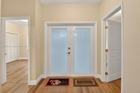 Villa ou maison à vendre à Miami, Floride: 5 chambres, 166.3 m2 № 1963410 - photo 7