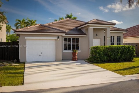 Casa en Miami, Florida 3 dormitorios, 147.53 m2 № 2003534