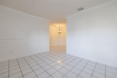 Casa en venta en Miami, Florida, 3 dormitorios, 147.53 m2 № 2003534 - foto 14