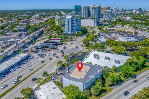 Commercial property in Pinecrest, Florida № 1887443 - photo 9