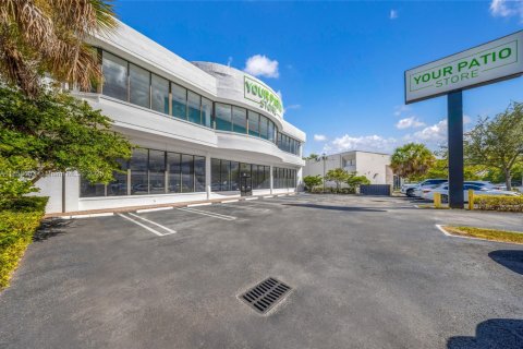 Commercial property in Pinecrest, Florida № 1887443 - photo 25
