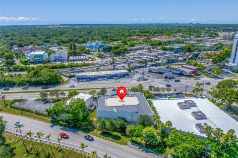 Commercial property in Pinecrest, Florida № 1887443 - photo 10