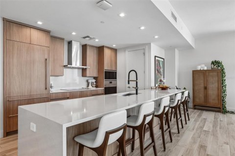 Condo in Tampa, Florida, 4 bedrooms  № 2315112 - photo 14