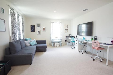 House in Orlando, Florida 4 bedrooms, 250.84 sq.m. № 1883231 - photo 14