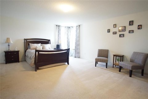 House in Orlando, Florida 4 bedrooms, 250.84 sq.m. № 1883231 - photo 12