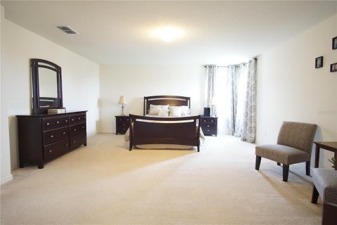 House in Orlando, Florida 4 bedrooms, 250.84 sq.m. № 1883231 - photo 11