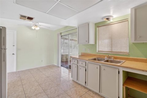 House in Kissimmee, Florida 2 bedrooms, 92.9 sq.m. № 2116999 - photo 26