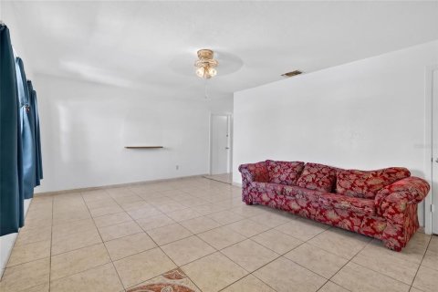 House in Kissimmee, Florida 2 bedrooms, 92.9 sq.m. № 2116999 - photo 8