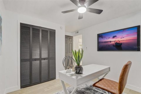House in Orlando, Florida 5 bedrooms, 220.74 sq.m. № 1831402 - photo 22