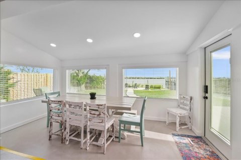 Casa en alquiler en Ellenton, Florida, 3 dormitorios, 79.99 m2 № 2108480 - foto 6